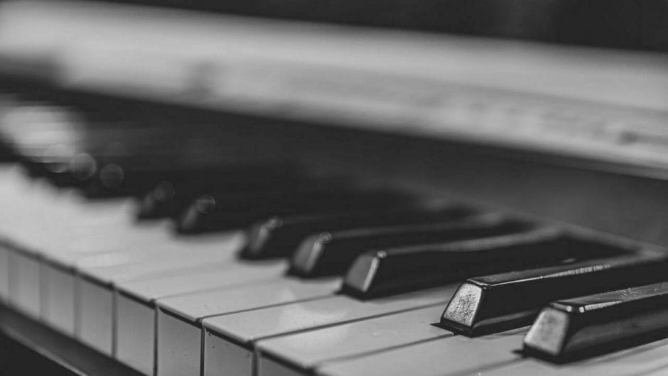 Apprendre à jouer du piano avec les leçons en ligne de Bernachon : Un guide complet